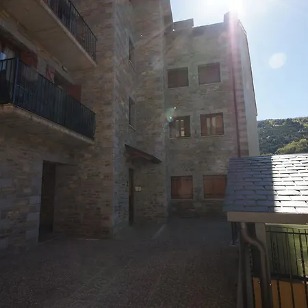 Kasares Treinta Y Cuatro Apartman